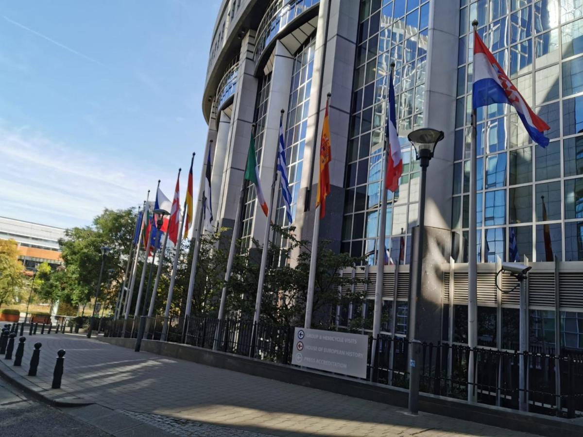 Apartment Design Europarlament With Private Terrace