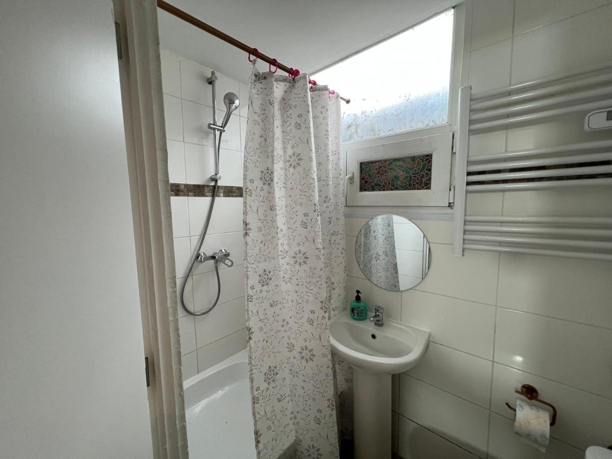 Design Europarlament With Private Terrace