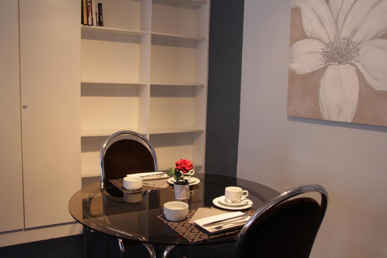 Khách sạn First Euroflat
