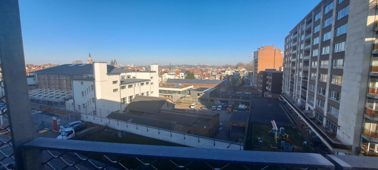 Park Josaphat Apartment *