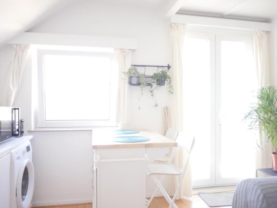 Chic 1br + Terrace Căn hộ *
