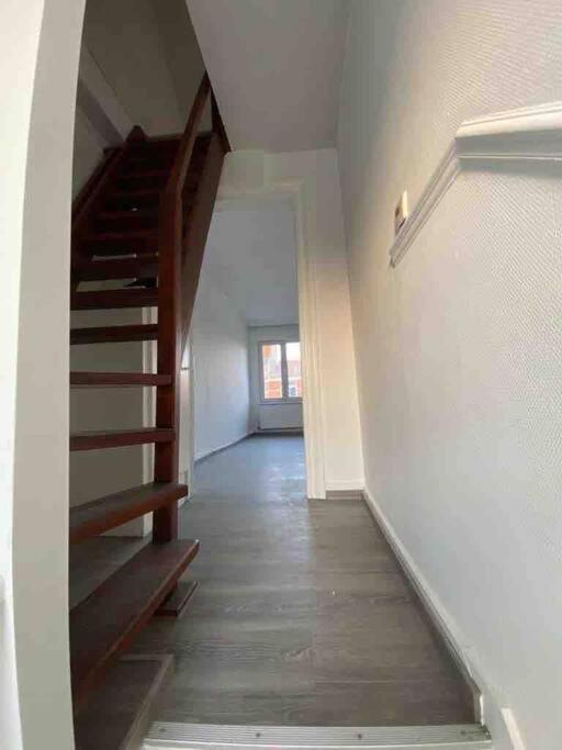 Lovely 2-bedroom Duplex W/ Balcony In