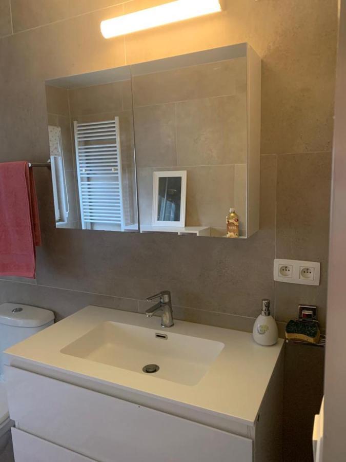 Comme A La Maison Apartment *