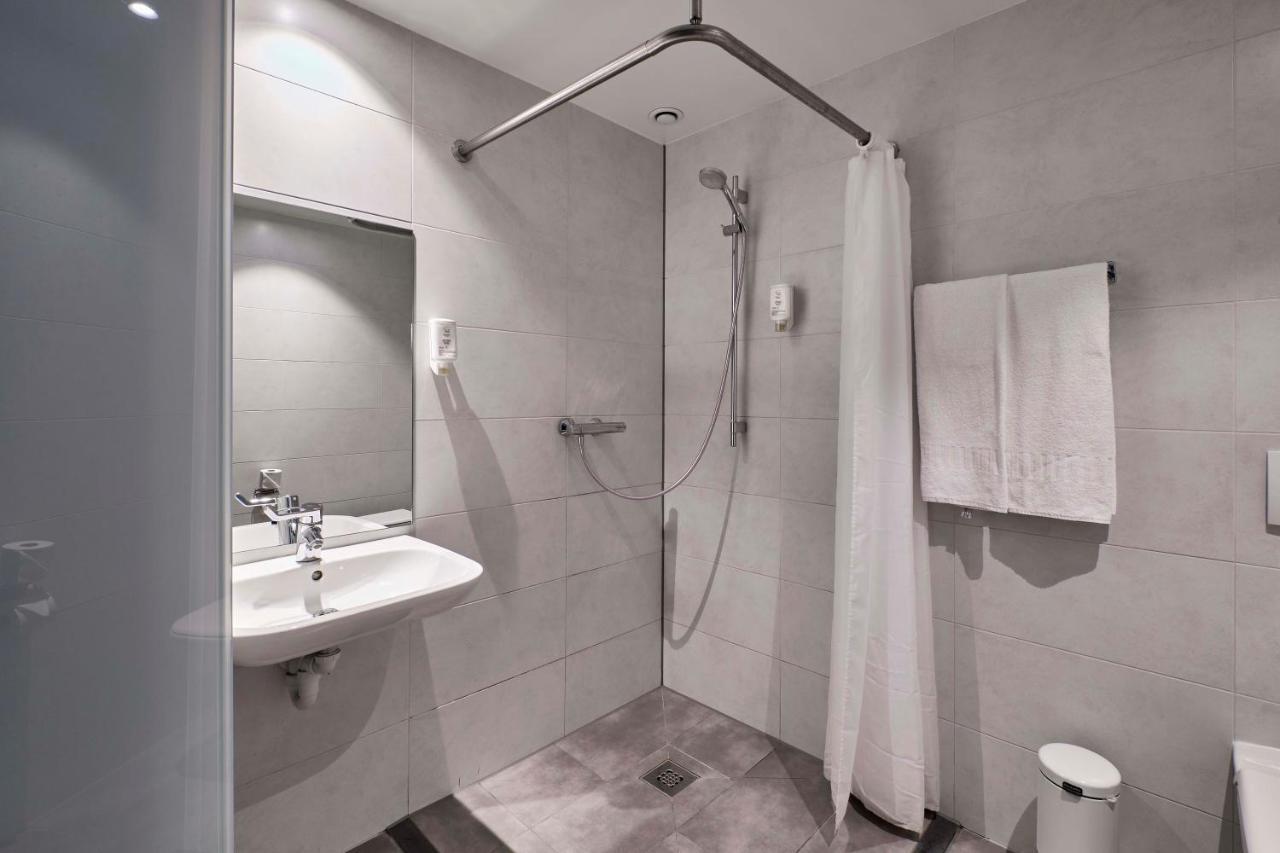 Easyhotel Centre 3*