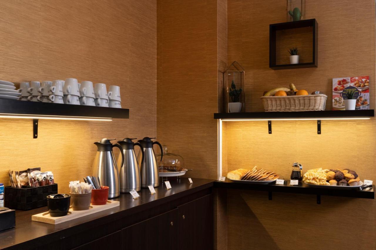 Floris Avenue Hotel