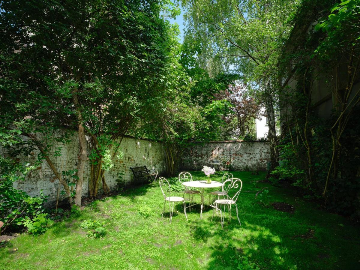 Charming And Spacious House With Leafy Private Garden Close To Historical Center Of Căn hộ *
