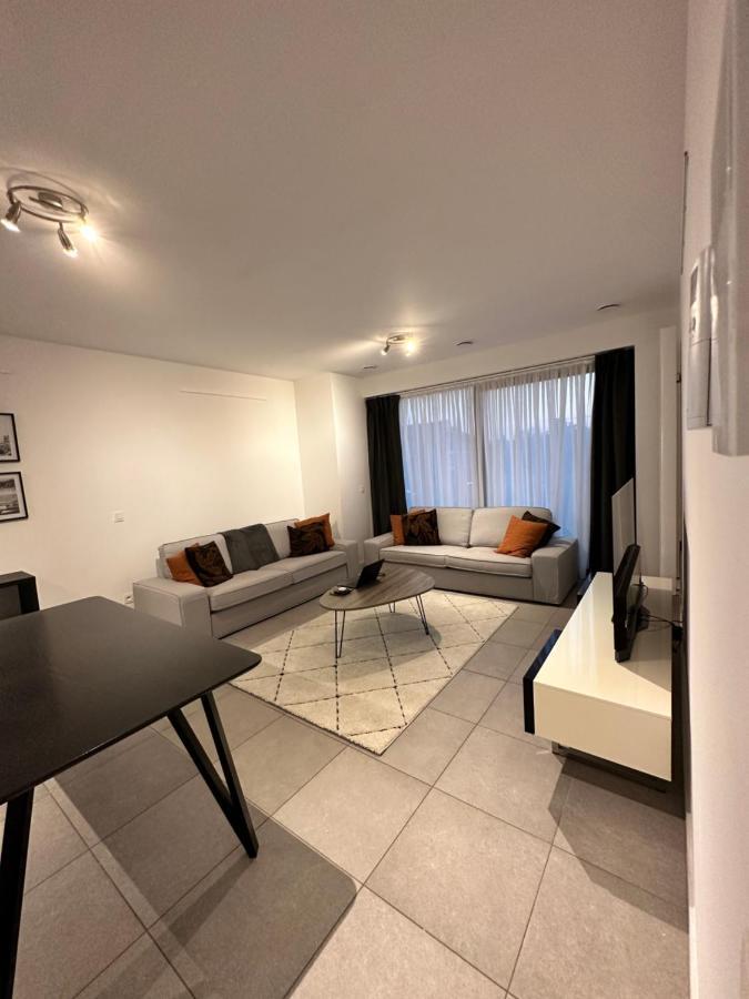 Canal View One Bedroom Flat *