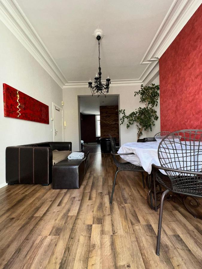 Loft Atypique Avec Terrasse Apartment Brussels