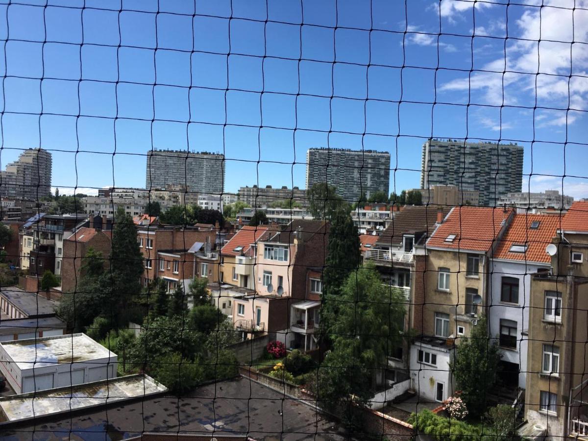 Căn hộ Sunny Studio In Brussels, With A Balcony View Of The Basil. Brussels