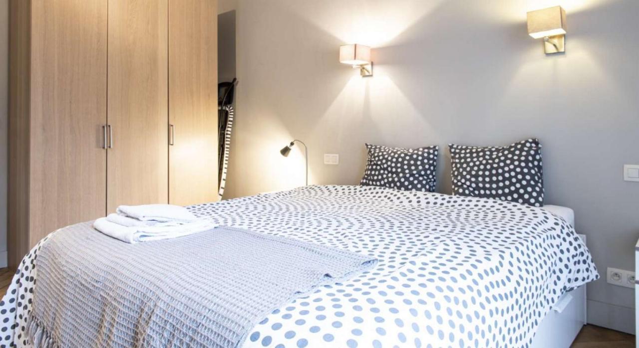 Chic 3-bedroom For Rent To Professionals In Ixelles * Brussels
