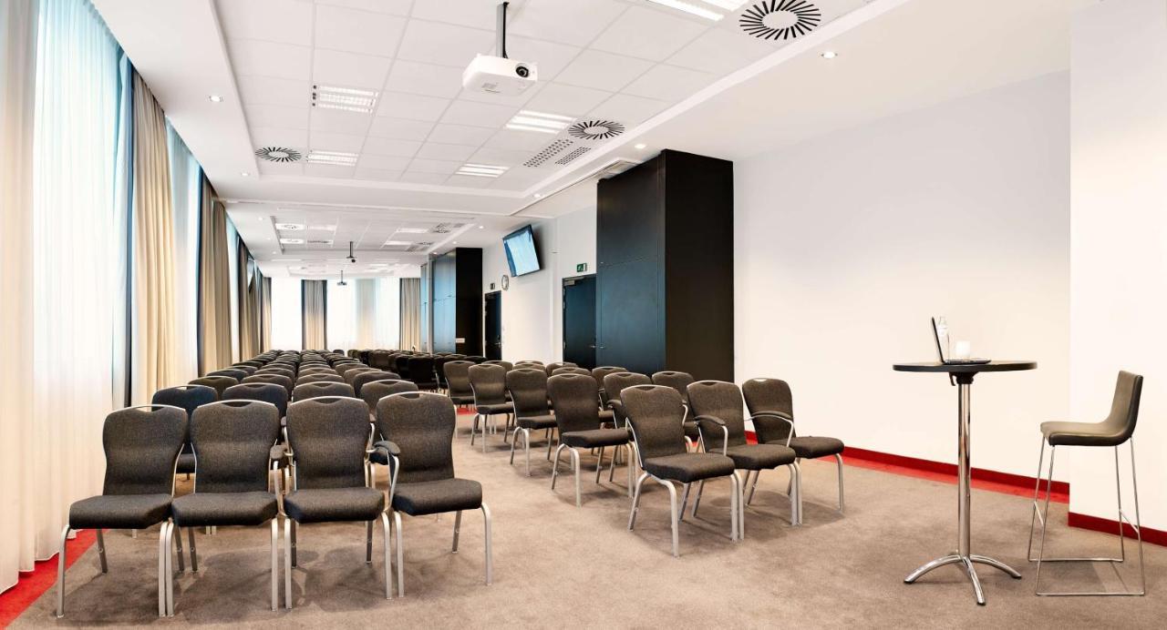 Park By Radisson Brussels Centre Midi Hotel