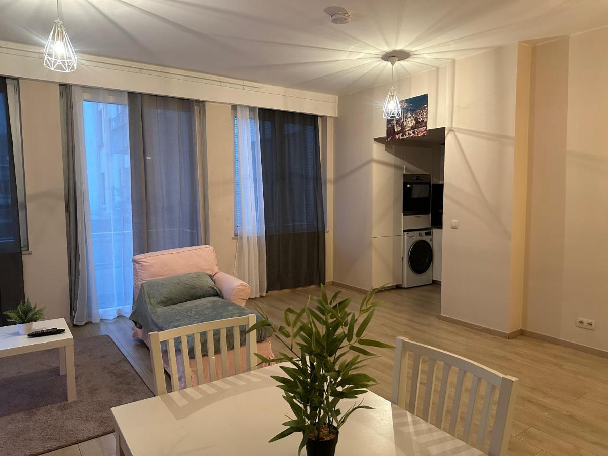 Logement Entier 2 Chambres Centre * Bruxelas