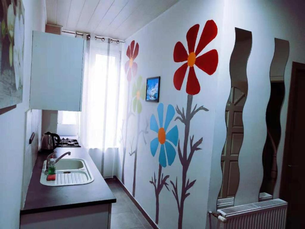 Privatunterkunft Cozy With Share The Bathroom And Kitchen