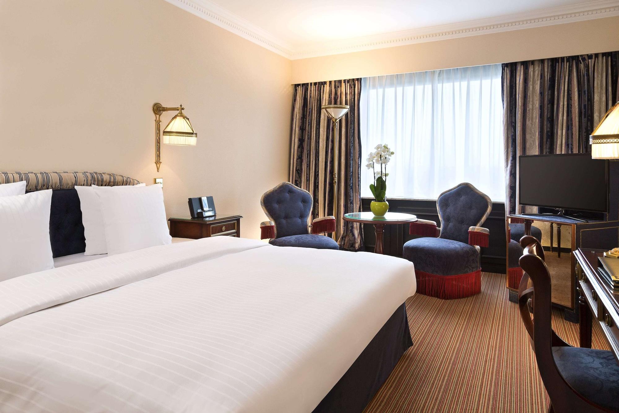 Barsey By Warwick 4* Brussels