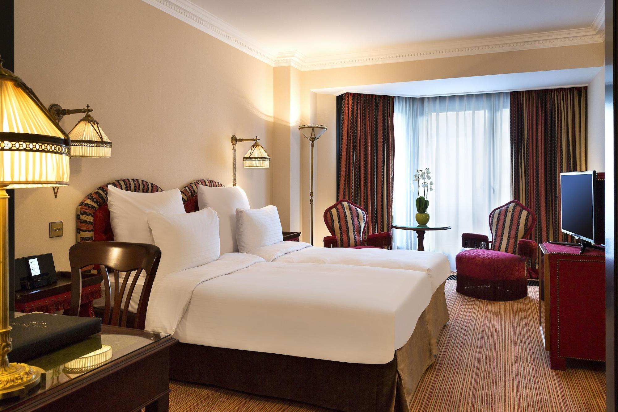 Hotel Barsey By Warwick 4*