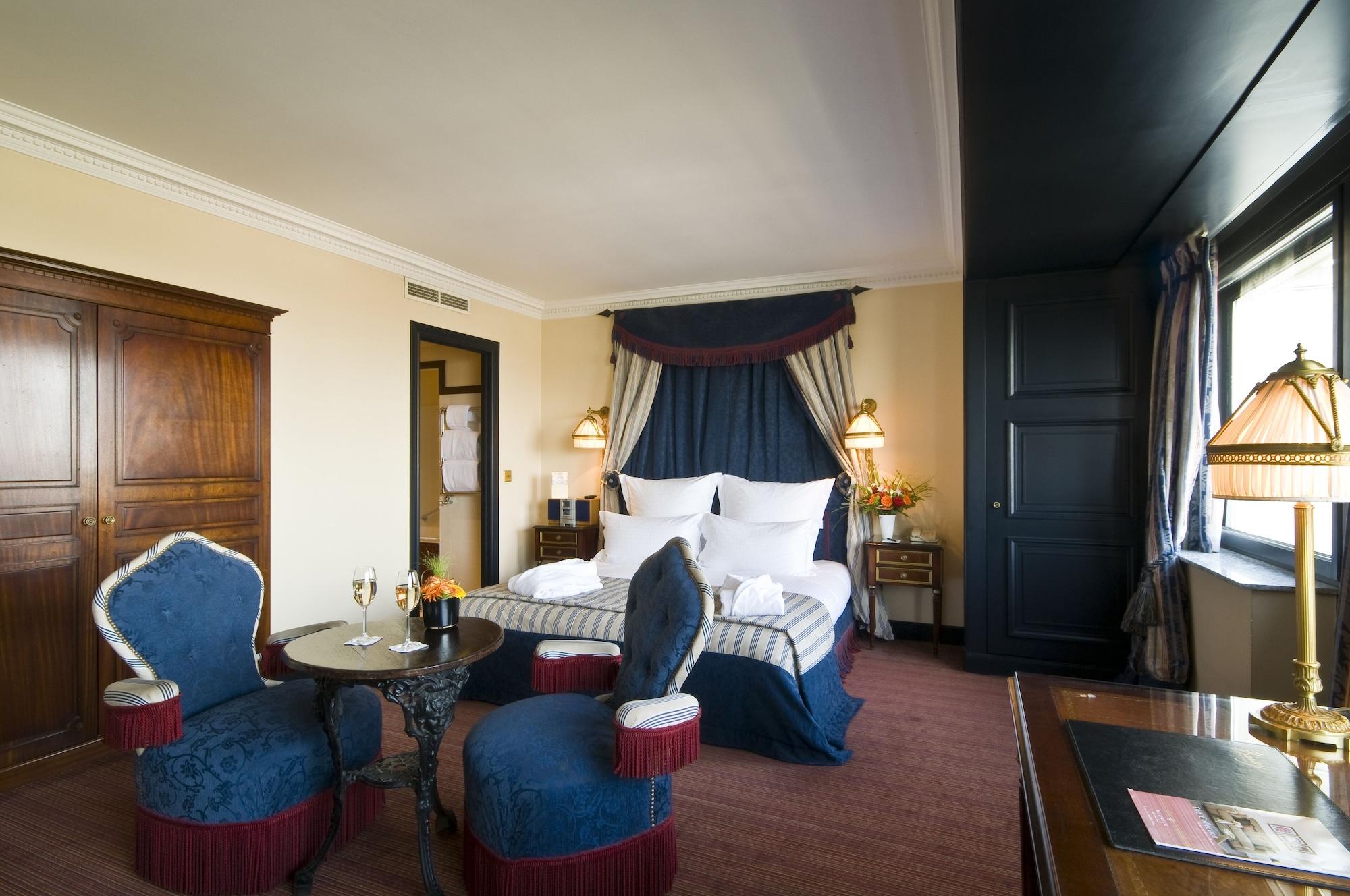 Barsey By Warwick Hotel