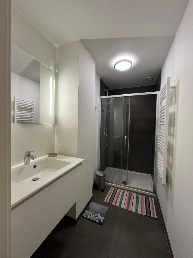 5ensational Studio - Center Apartment *
