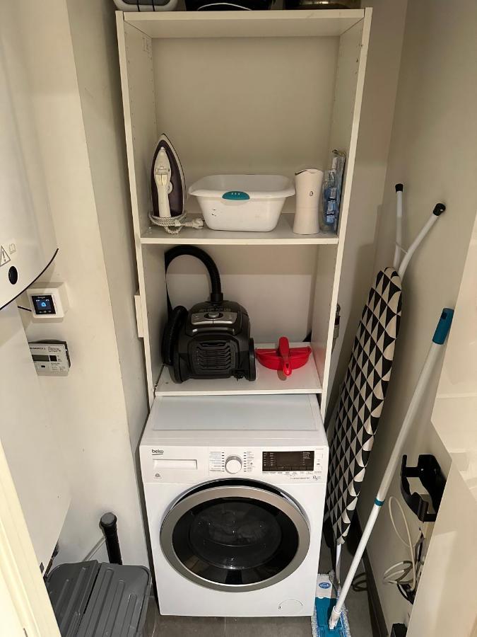 5ensational Studio - Center Apartment