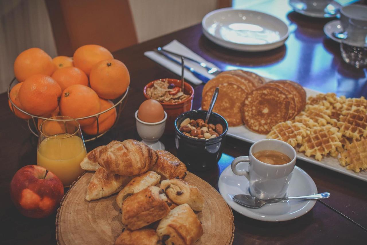 Hotel Floris Avenue 4*