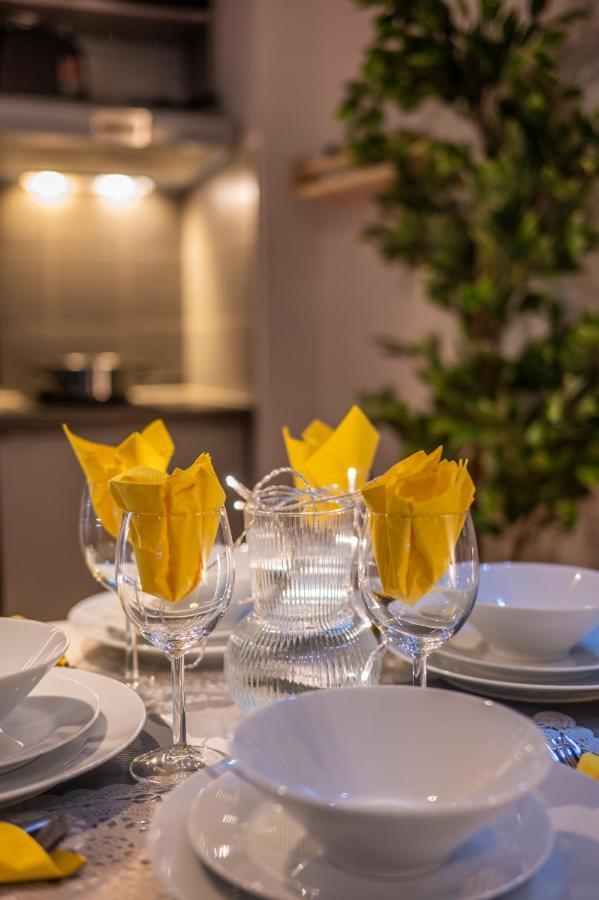 Sensational In Fantastic Location Apartment