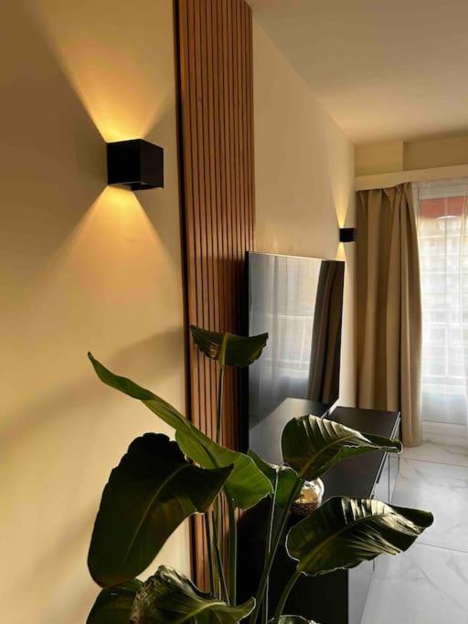Cocoon-woluwe * * * * *
