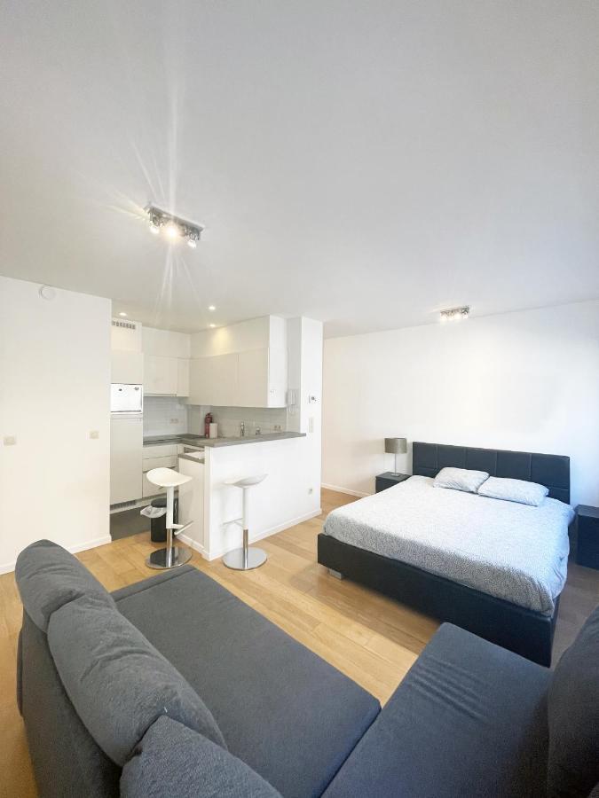 Beautiful Studio In Centre Apartment *