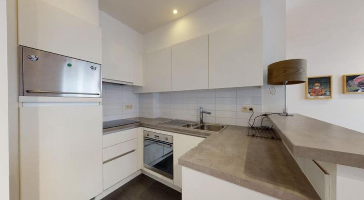 Beautiful Studio In Centre * Bruxelas