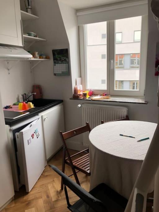 In Maison De Metre In Etterbeek Apartment