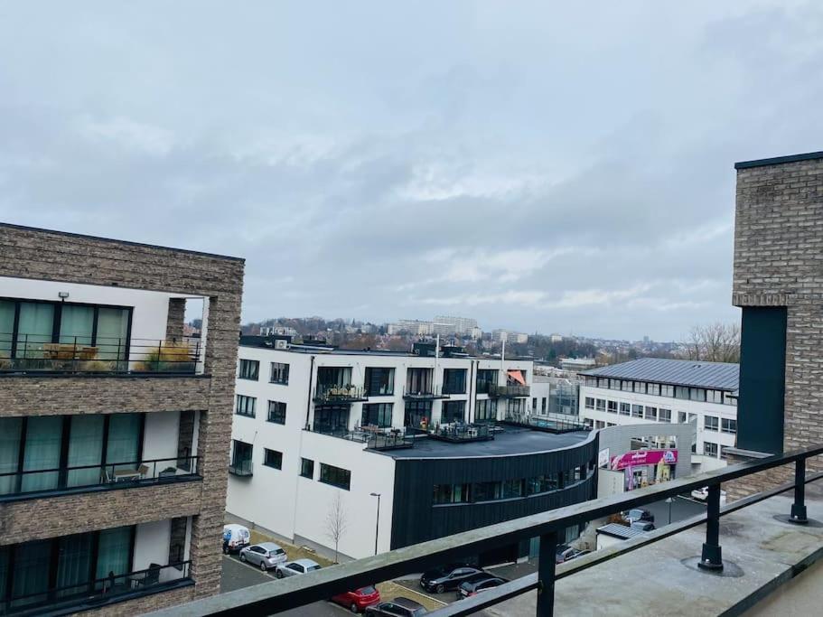 Rooftop With View *