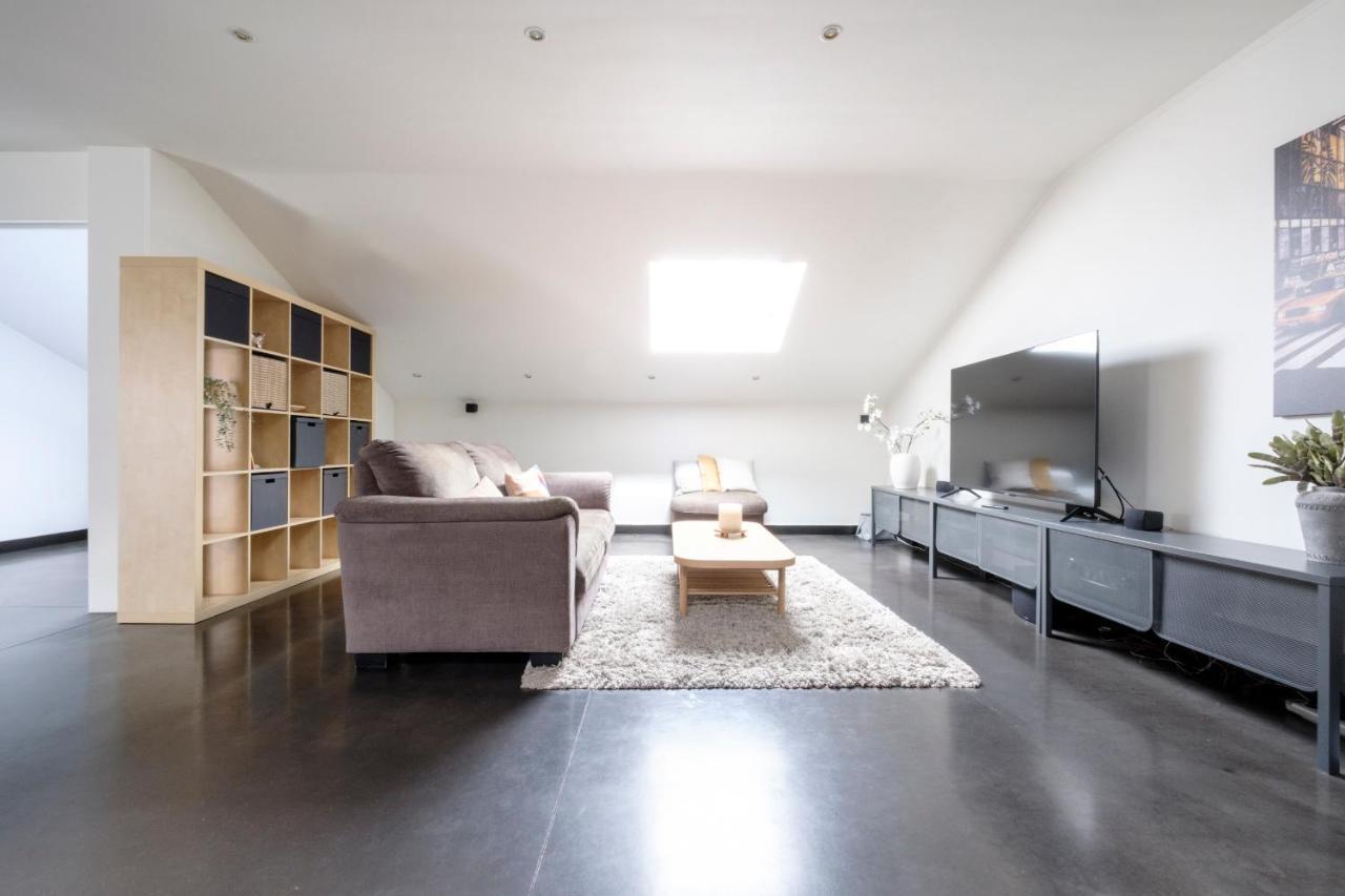 Beautiful Penthouse With Terrace Tour & Taxis