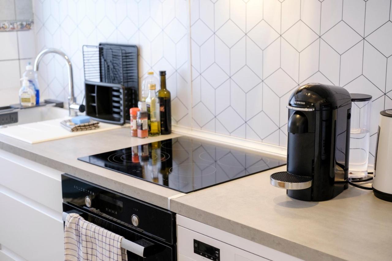 2 Bedrooms Wolewe-saint-lambert Brussels