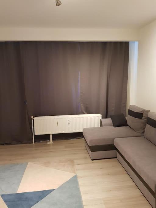 Apartment Studio Quartier Louise Calme *