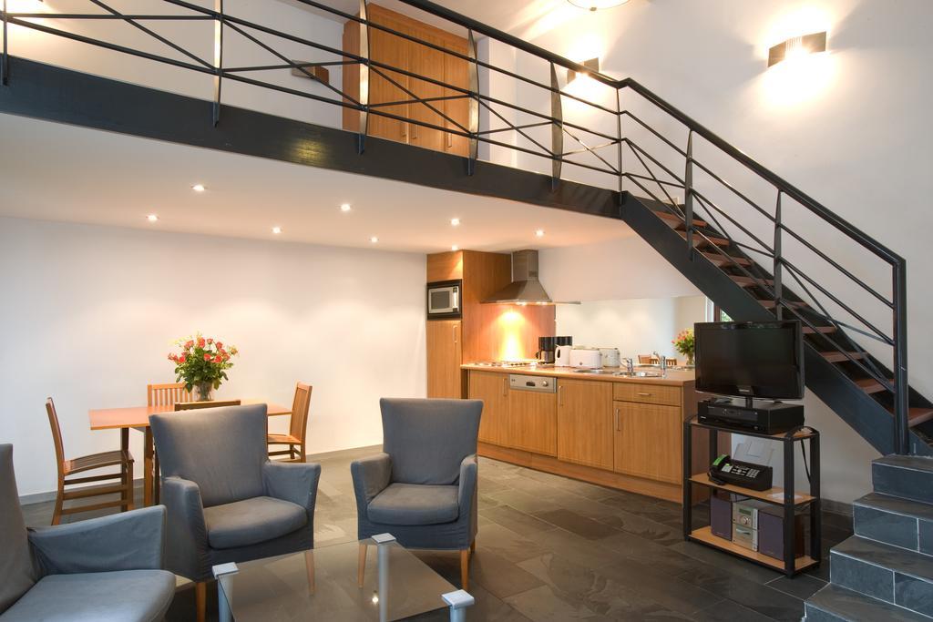 Azimut Flathotel 3* Brussels