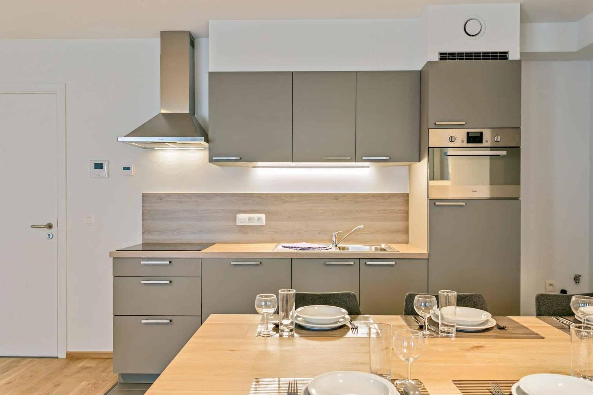 Apartment Furnished 2 Bedroom In Center *