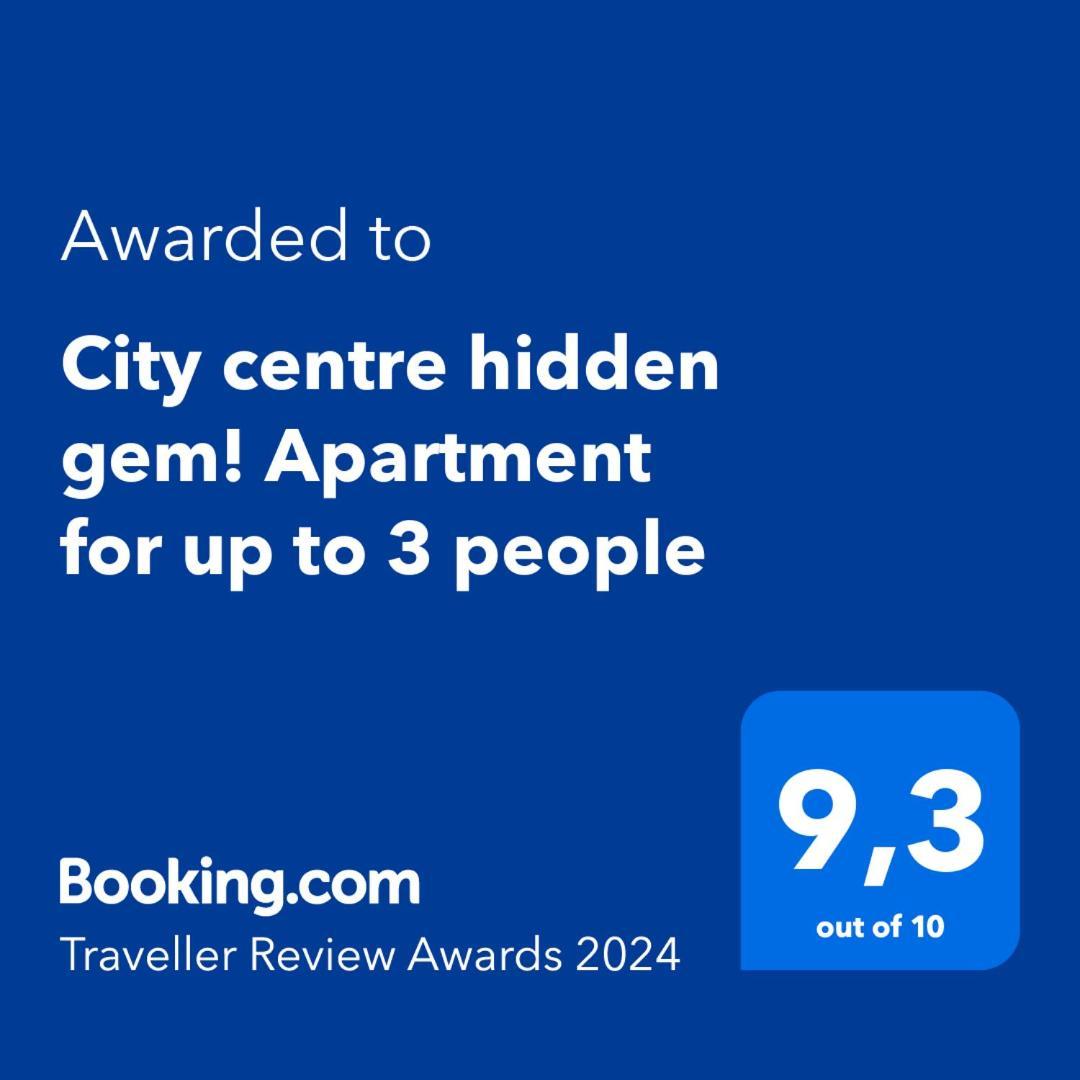 Centre Hidden Gem! For Up To 3 People *