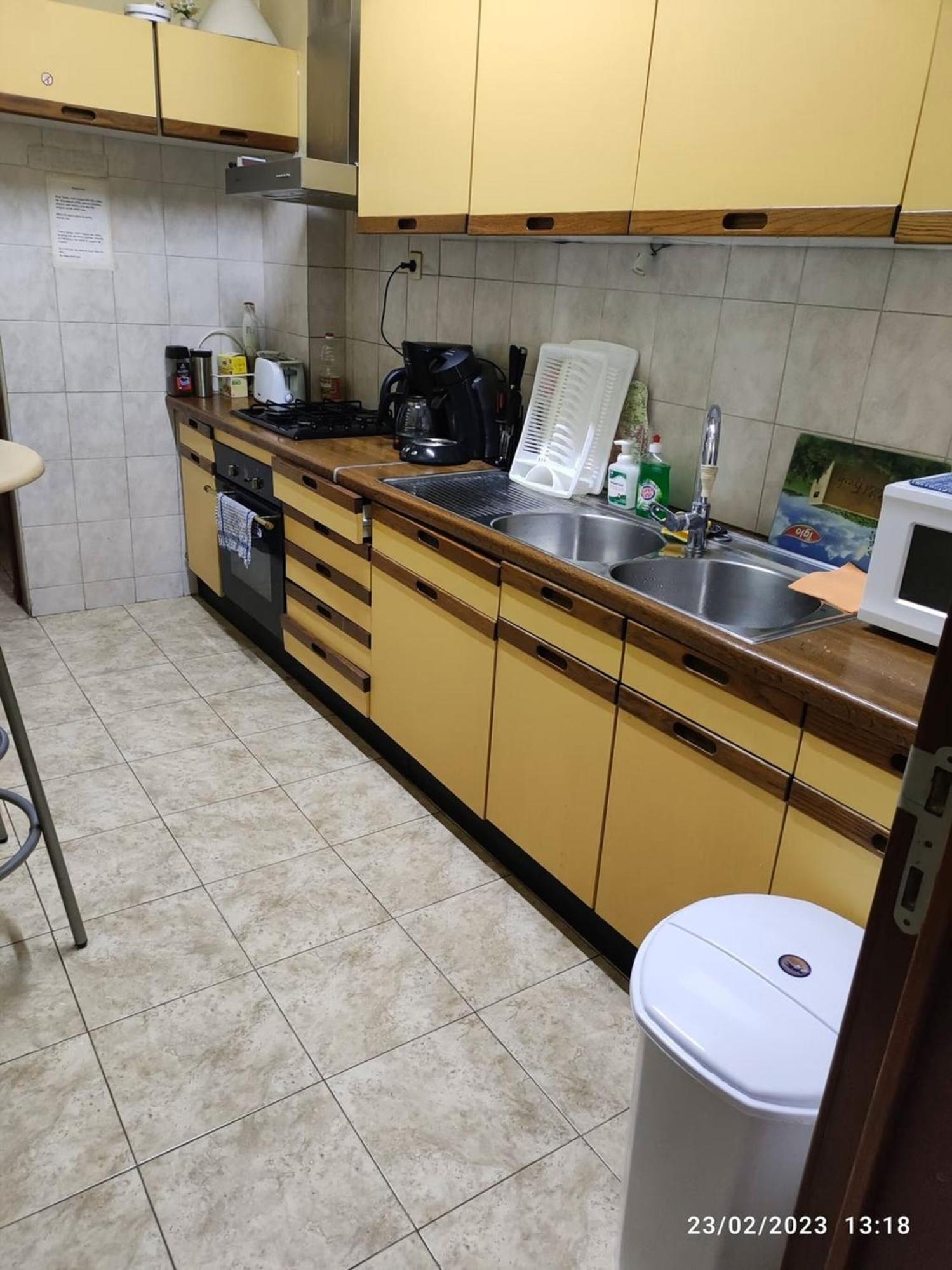 Hotel In Bb - Z2 A *