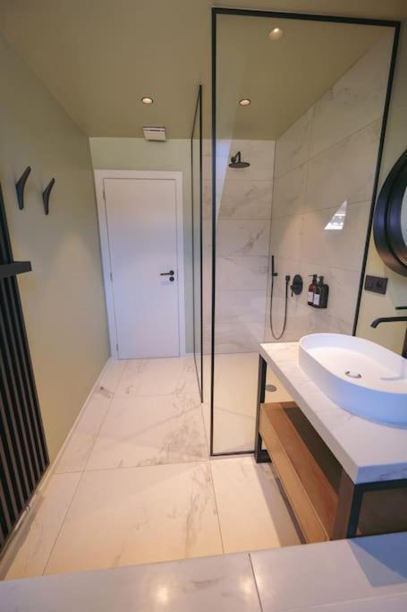 Luxury 200sqm / Hot Tub / Sauna Apartment Brussels