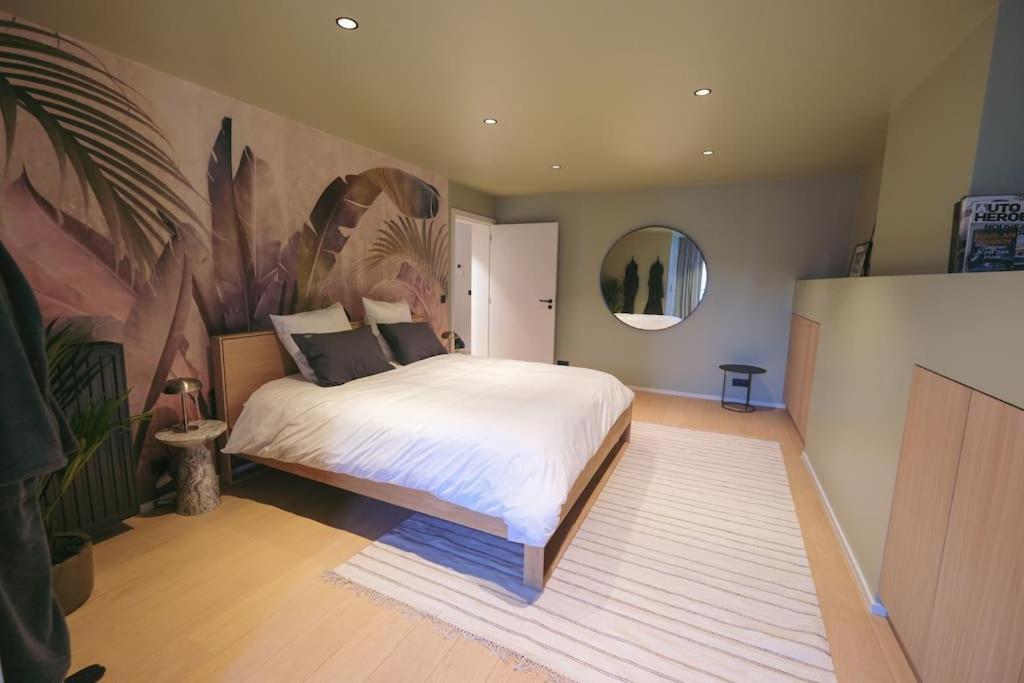 Luxury 200sqm / Hot Tub / Sauna * Brussels
