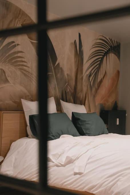 Luxury 200sqm / Hot Tub / Sauna Apartment Brussels