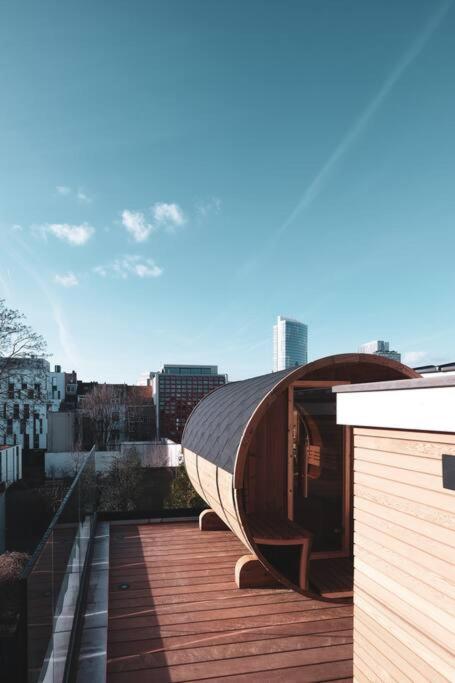 Apartment Luxury 200sqm / Hot Tub / Sauna Brussels
