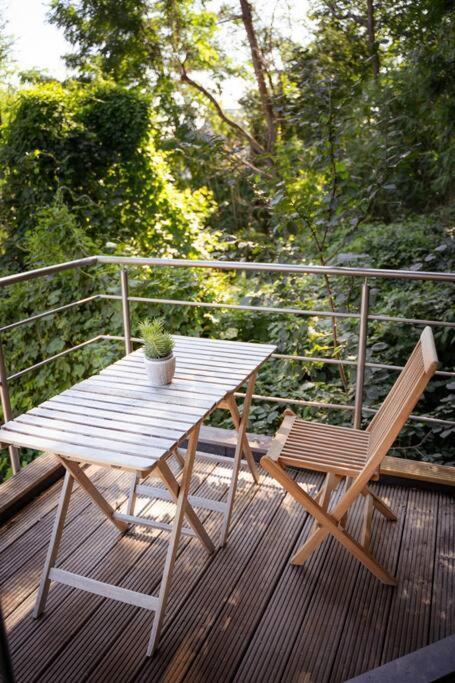 Tres Lumineux De 120m2 * Brussels