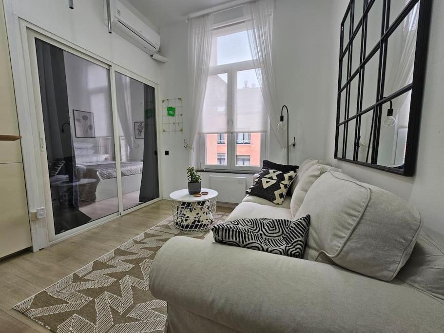 Cosy Studio Center Of