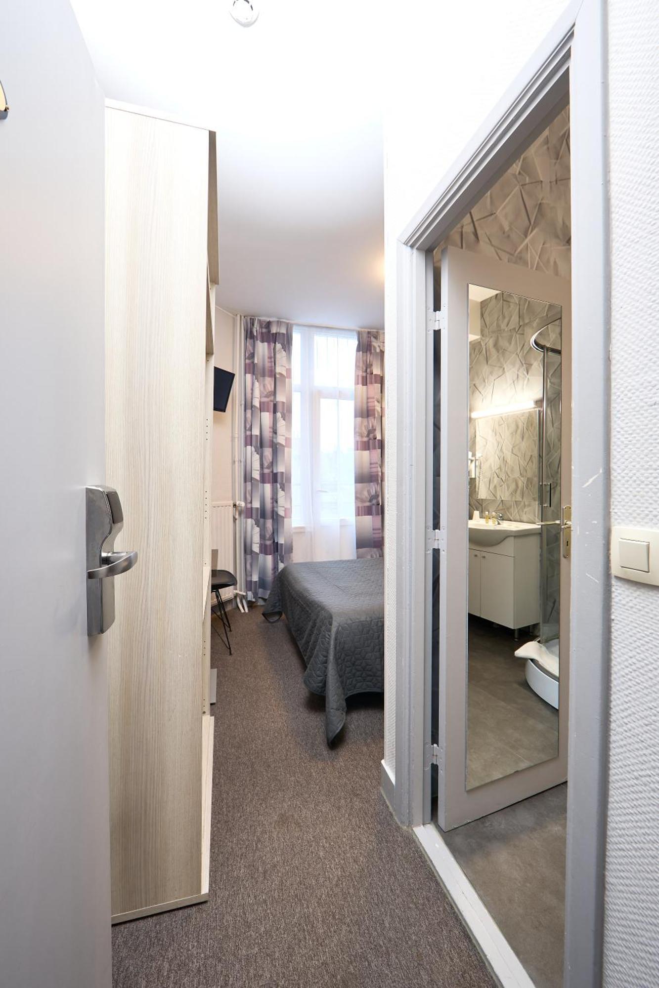Hotel Derby Merode 2*