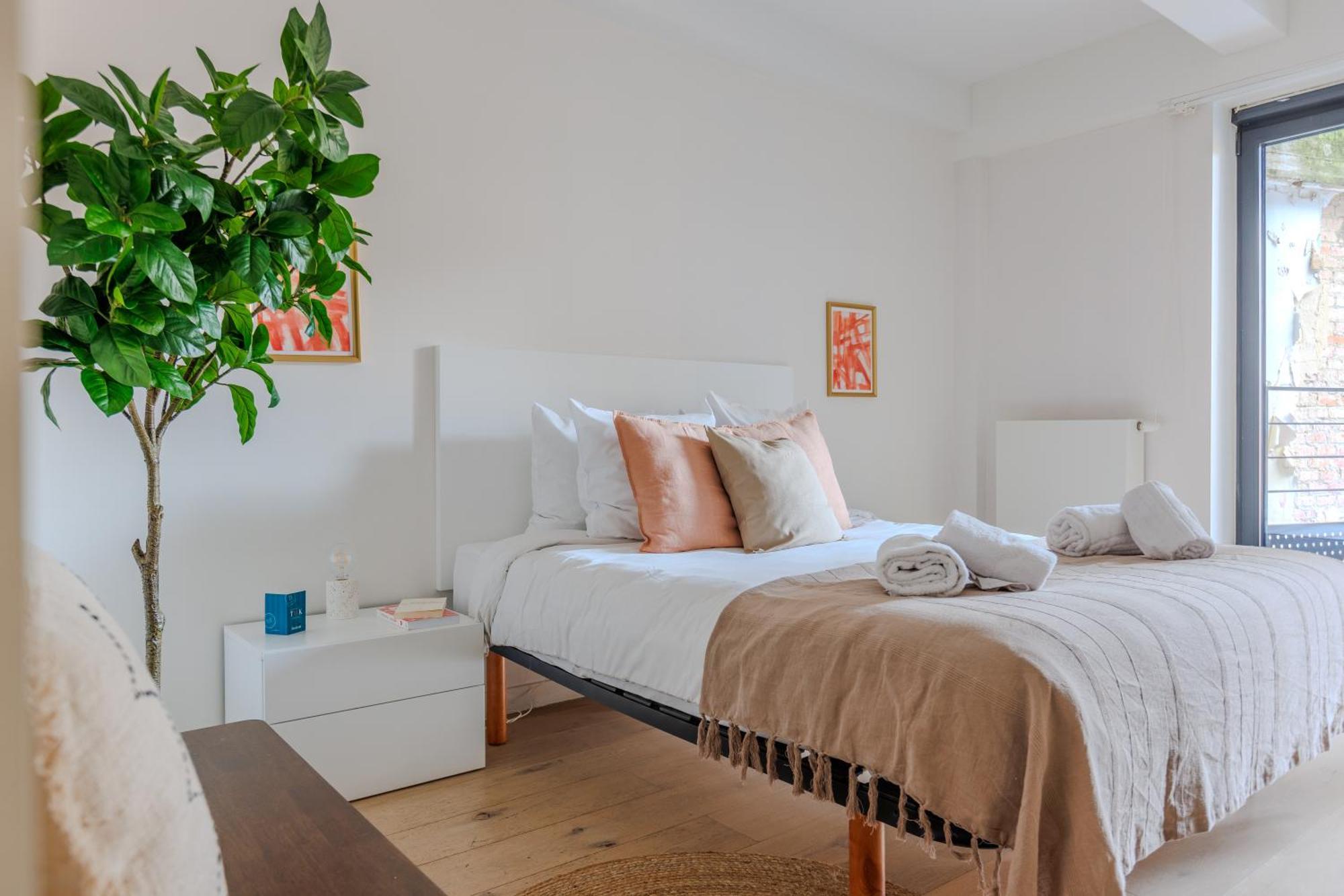 Sweett - Stassart Apartment