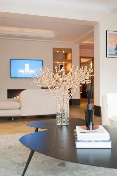 Luxury: 3br, Prime Location *