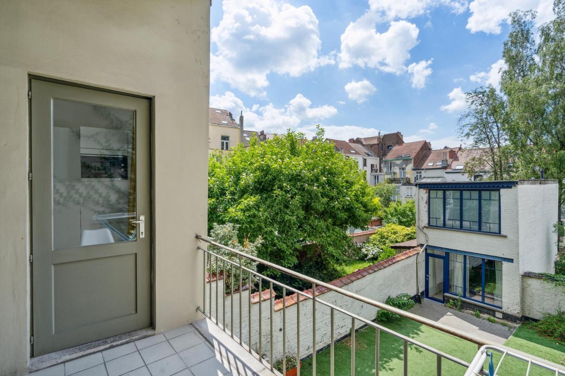 Apartment In Brussels, Degroux By Homenhancement Sa