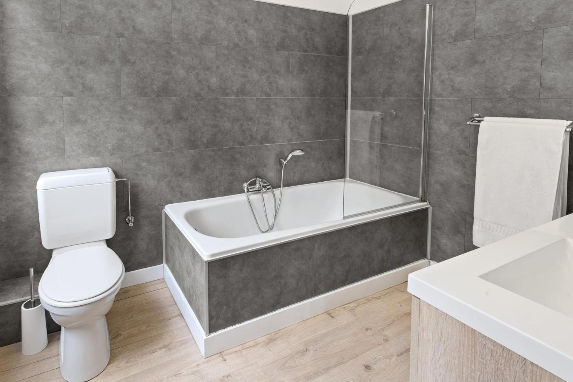In Brussels, Lantsheere By Homenhancement Sa Appartement