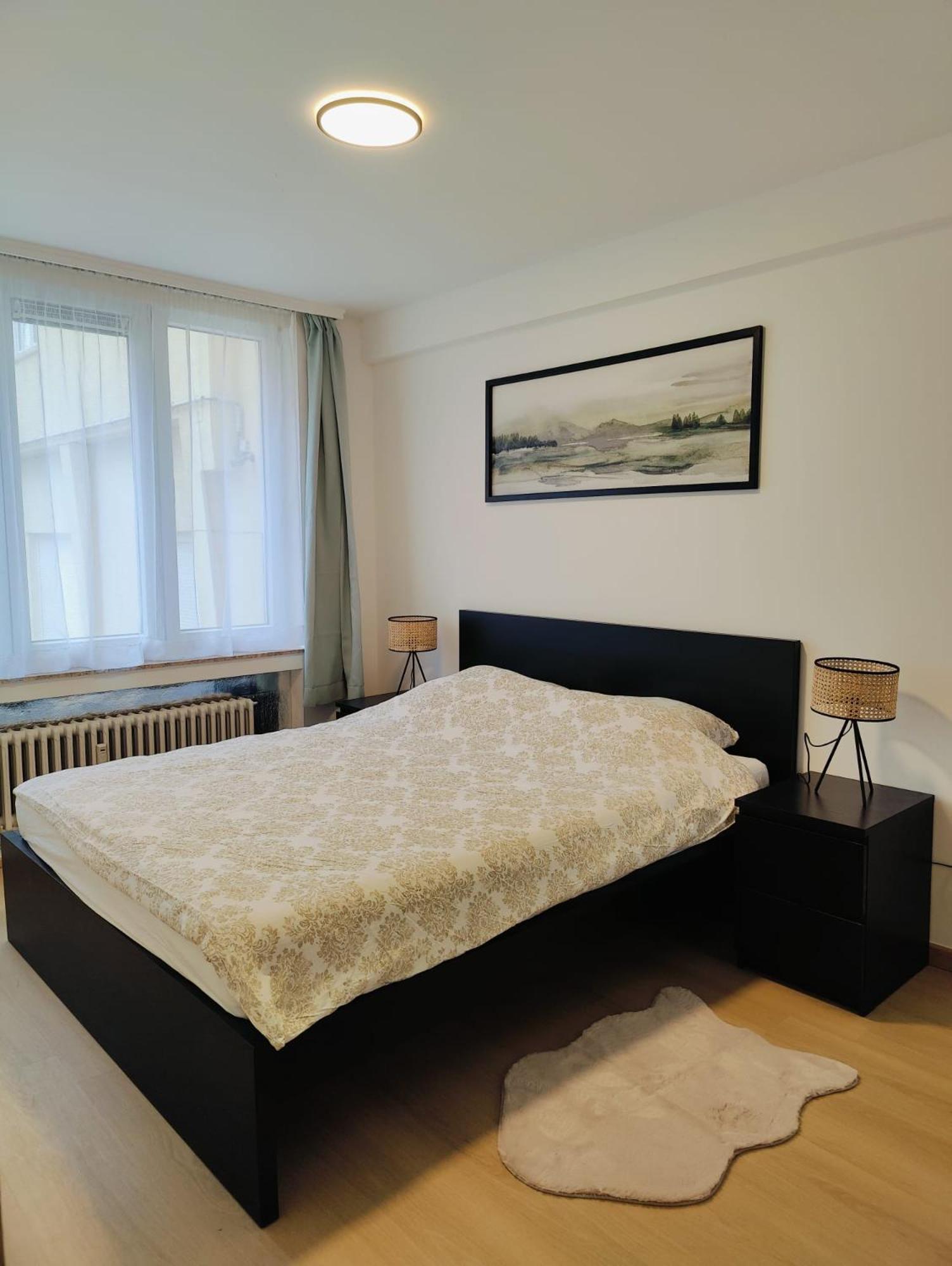 Bright & Cozy In Apartment *