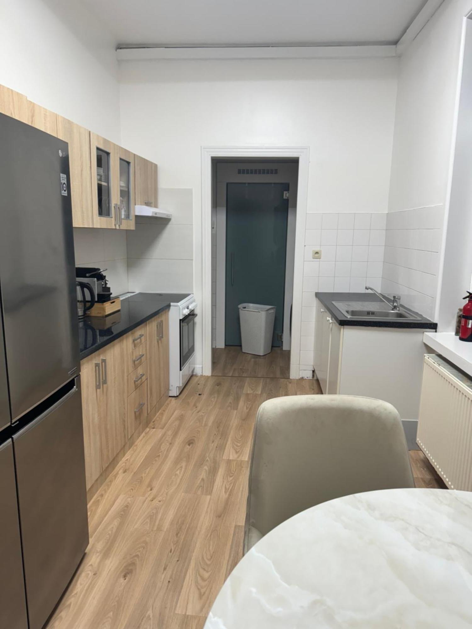 2 Luxueuse A Jette Brussels