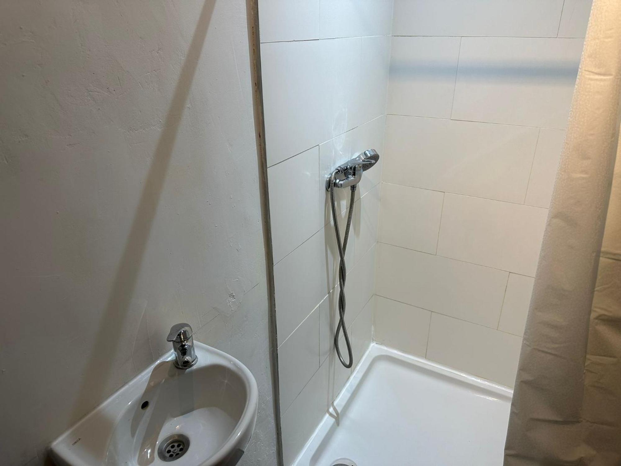 Apartment Immeuble Au Coeur De : Vivez L'experience Unique De La Rue Verbist Brussels